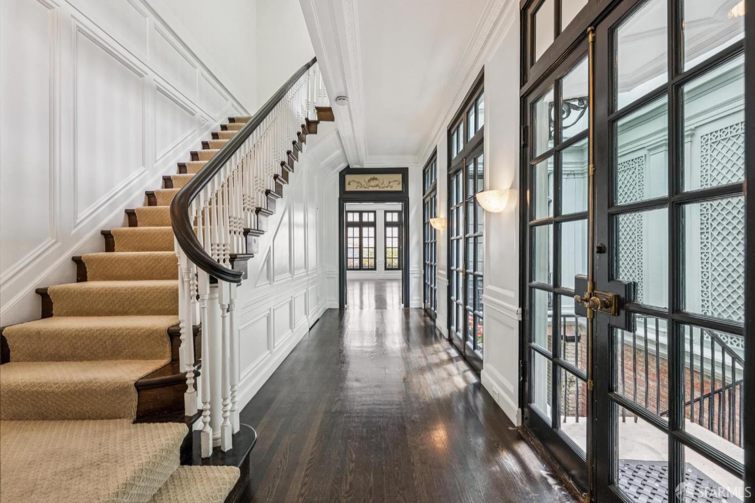 Detail Gallery Image 4 of 49 For 843 Mason St, San Francisco,  CA 94108 - 5 Beds | 4/2 Baths