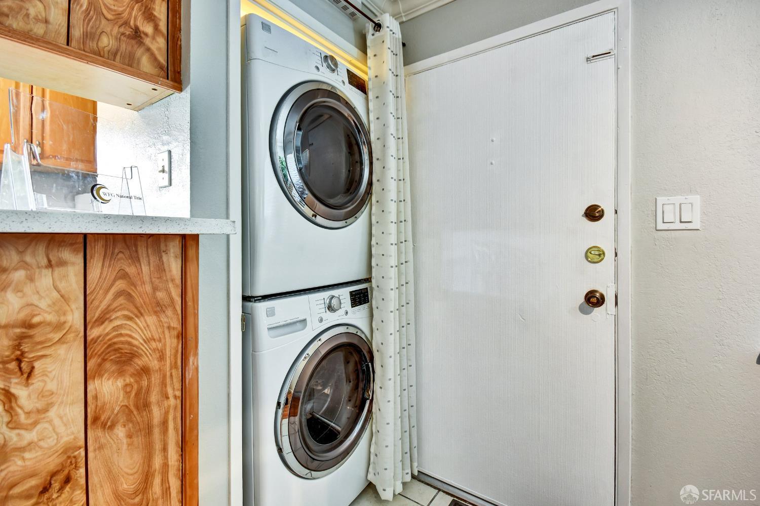 Detail Gallery Image 5 of 23 For 329 Blossom Hill Rd #4,  San Jose,  CA 95123 - 2 Beds | 1 Baths
