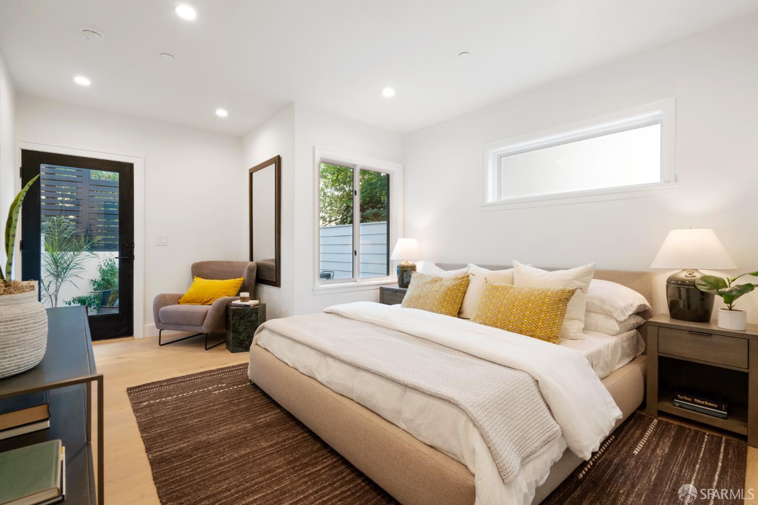 Detail Gallery Image 16 of 28 For 4822 19th St, San Francisco,  CA 94114 - 4 Beds | 4/1 Baths