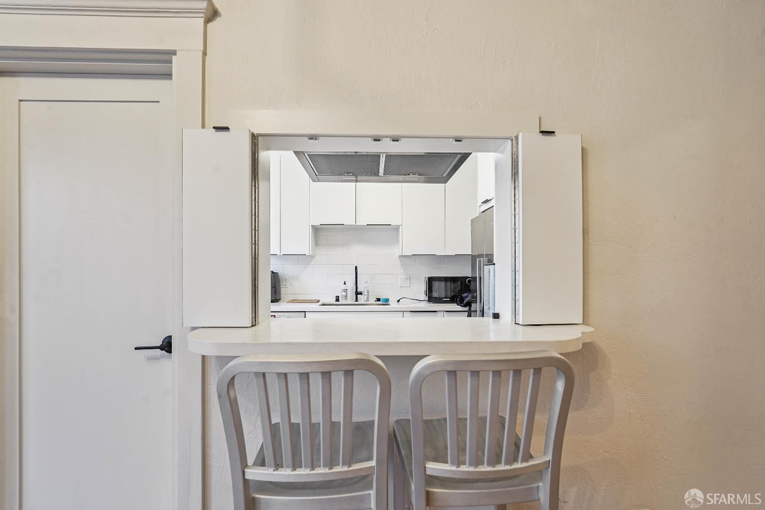 Detail Gallery Image 8 of 15 For 2415 Van Ness Ave #202,  San Francisco,  CA 94109 - 1 Beds | 1 Baths
