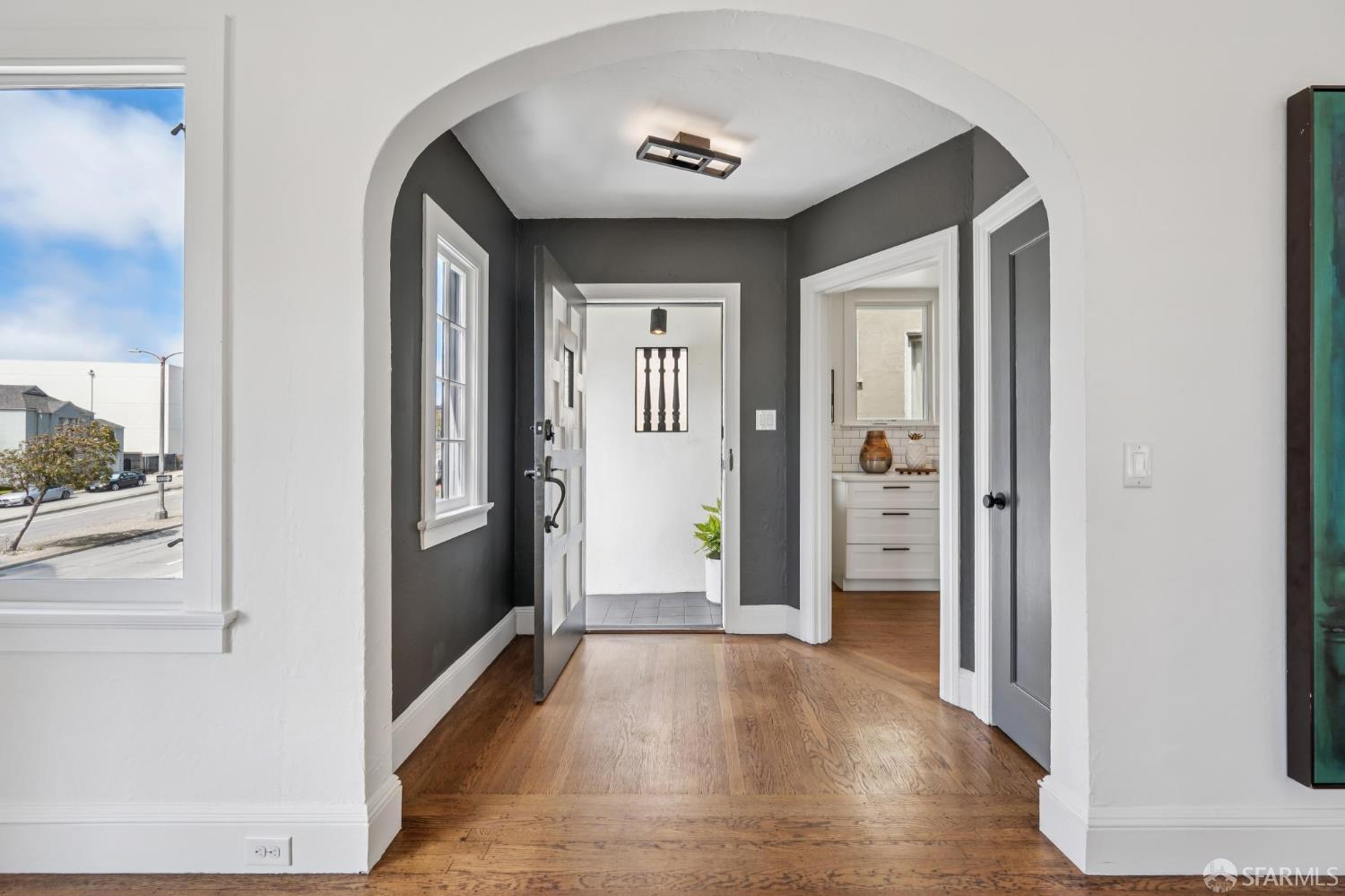 Detail Gallery Image 5 of 56 For 1007 Portola Dr, San Francisco,  CA 94127 - 3 Beds | 2 Baths