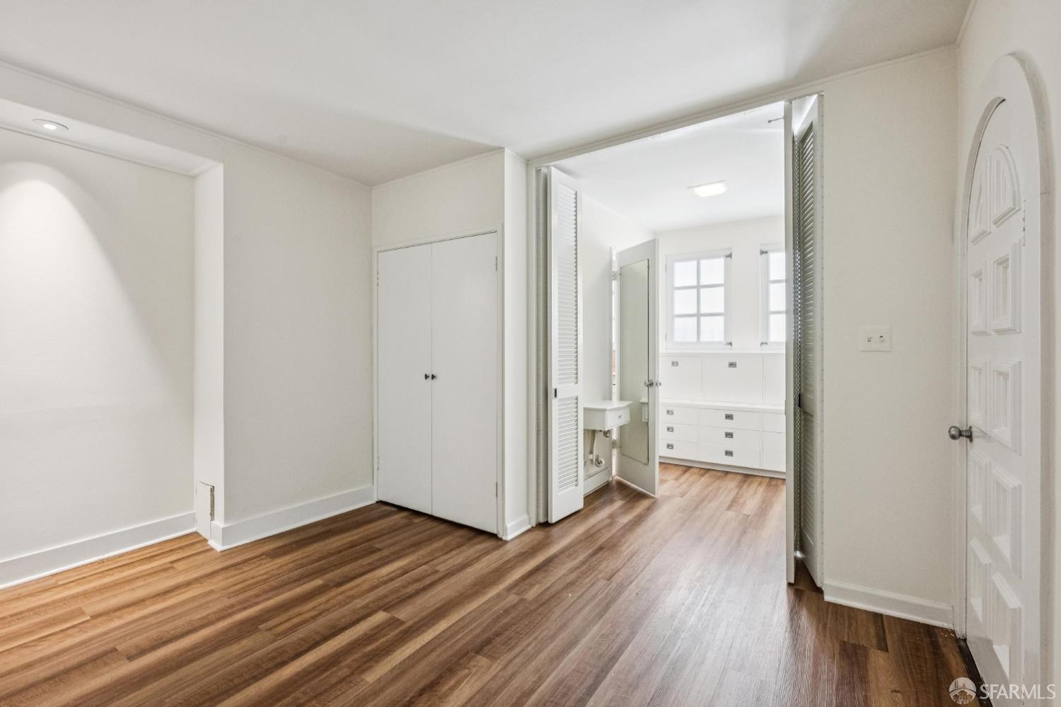 Detail Gallery Image 43 of 49 For 843 Mason St, San Francisco,  CA 94108 - 5 Beds | 4/2 Baths