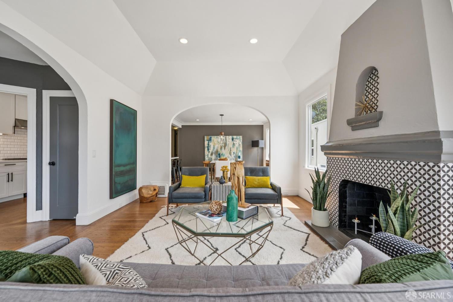 Detail Gallery Image 17 of 56 For 1007 Portola Dr, San Francisco,  CA 94127 - 3 Beds | 2 Baths