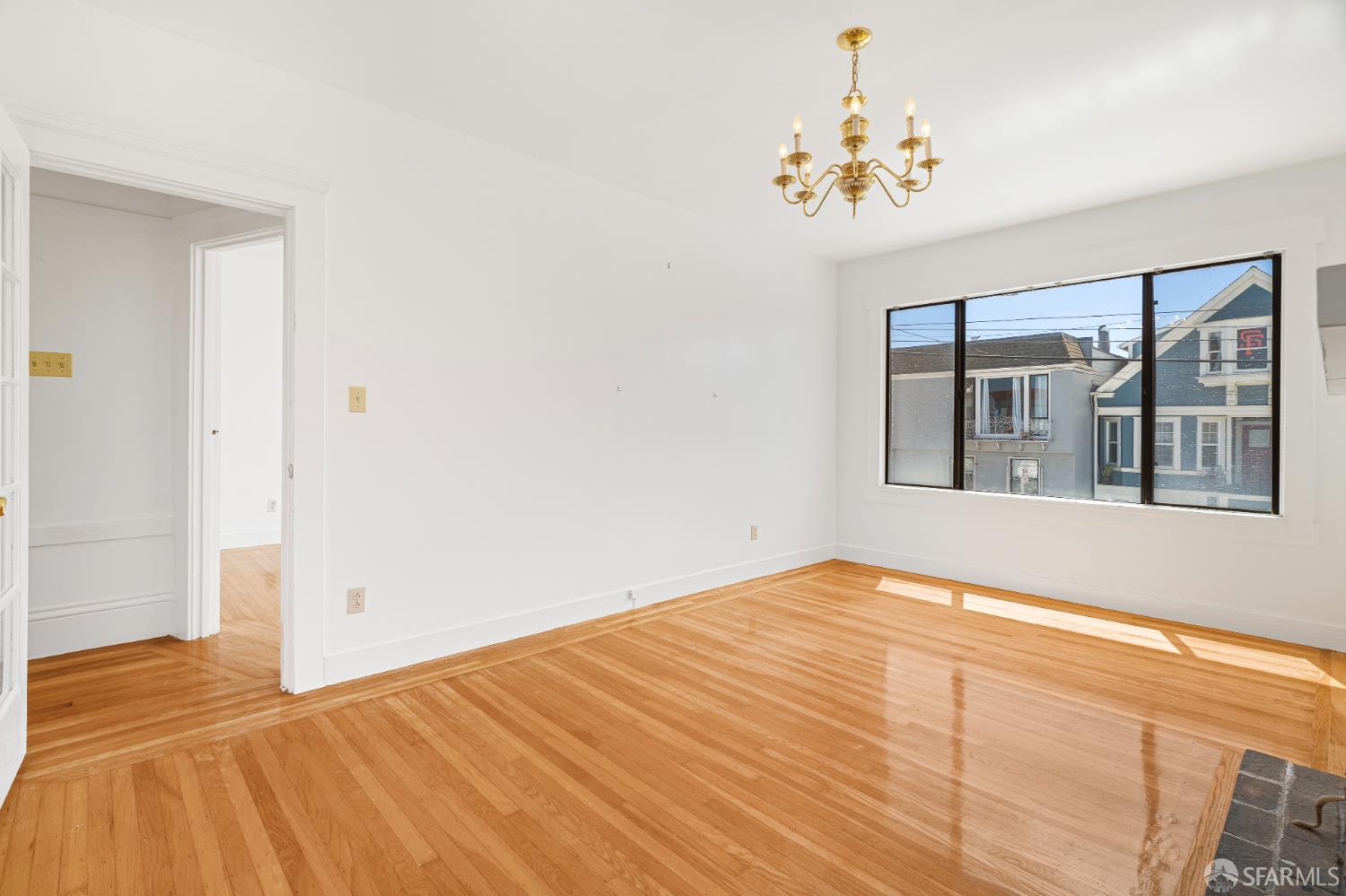 Detail Gallery Image 9 of 30 For 87 Whittier St, San Francisco,  CA 94112 - 3 Beds | 1 Baths