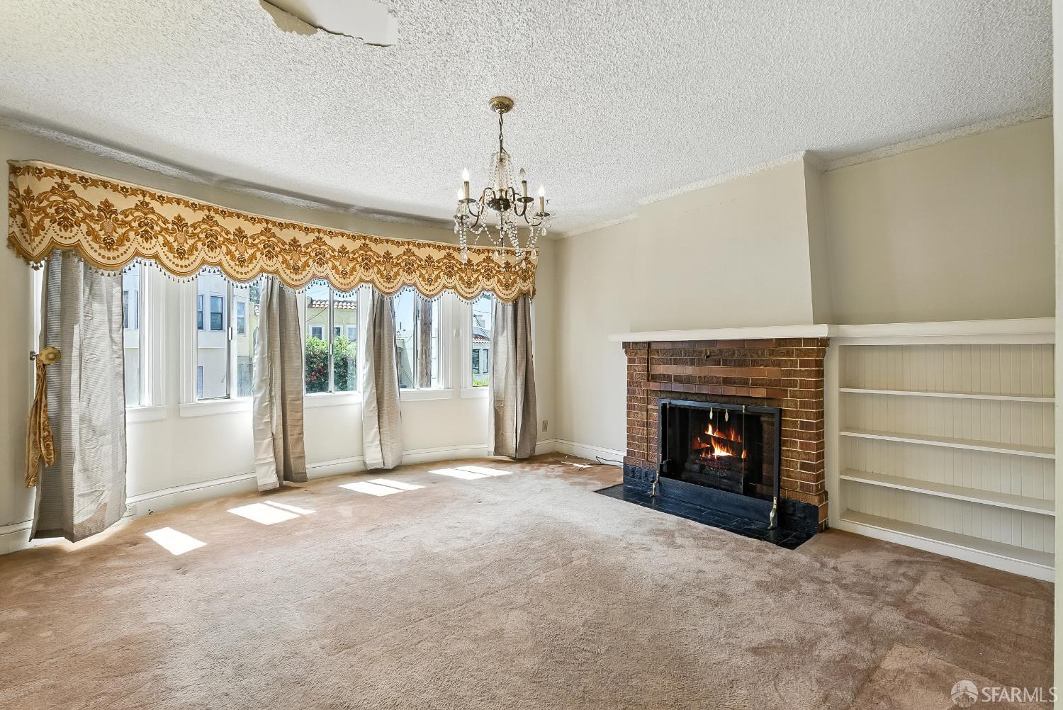 Detail Gallery Image 6 of 32 For 325 Pope St, San Francisco,  CA 94112 - 3 Beds | 2 Baths