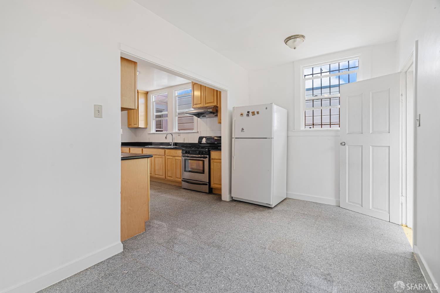 Detail Gallery Image 21 of 30 For 87 Whittier St, San Francisco,  CA 94112 - 3 Beds | 1 Baths