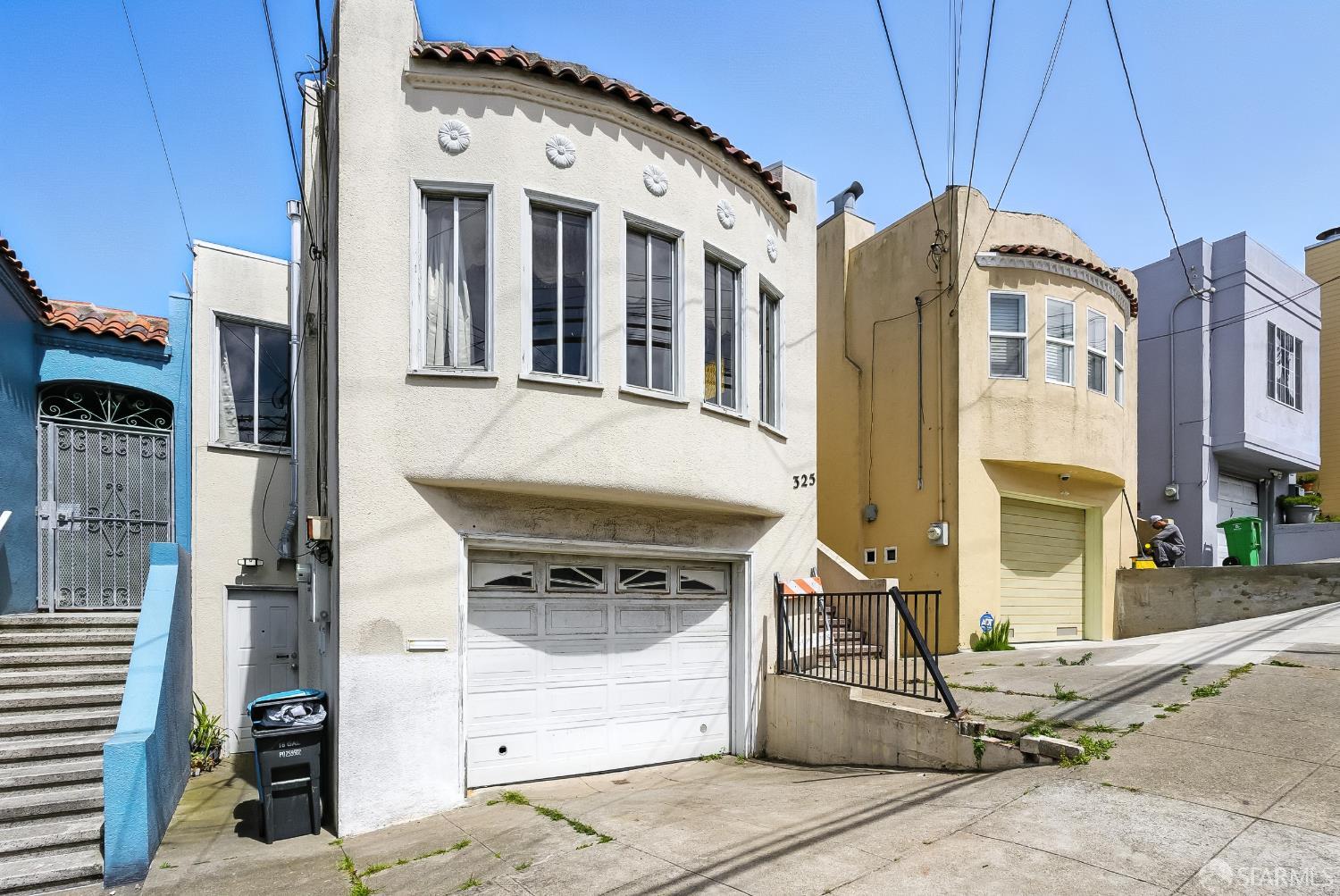 Detail Gallery Image 3 of 32 For 325 Pope St, San Francisco,  CA 94112 - 3 Beds | 2 Baths