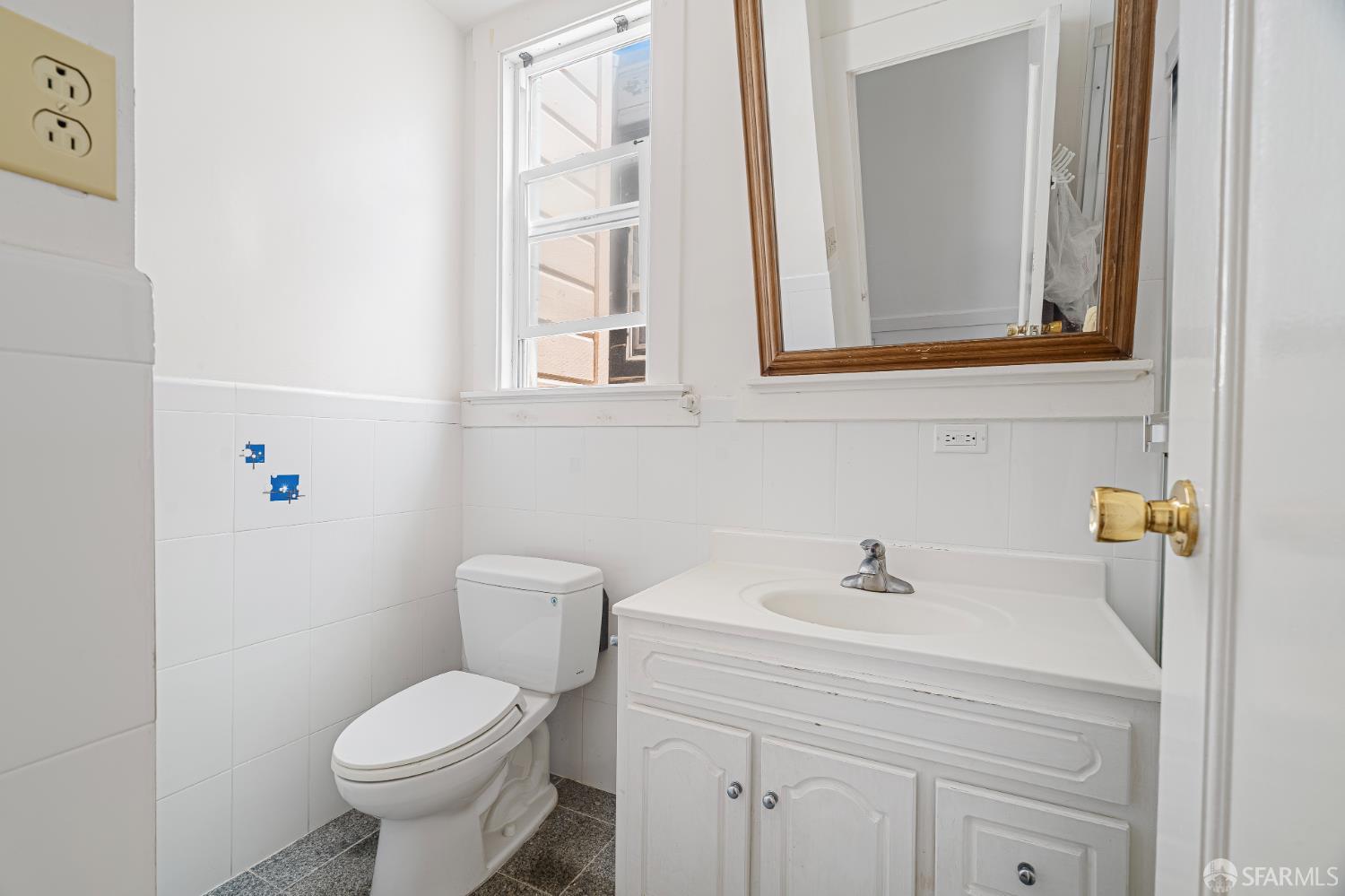 Detail Gallery Image 15 of 30 For 87 Whittier St, San Francisco,  CA 94112 - 3 Beds | 1 Baths