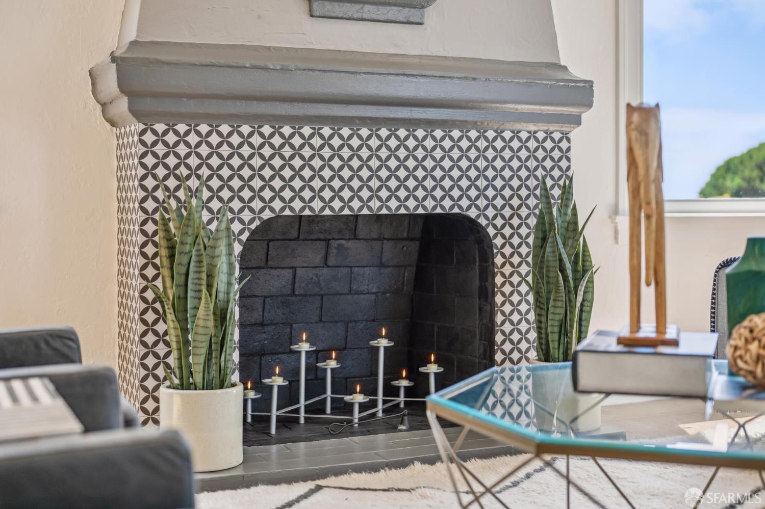 Detail Gallery Image 9 of 56 For 1007 Portola Dr, San Francisco,  CA 94127 - 3 Beds | 2 Baths