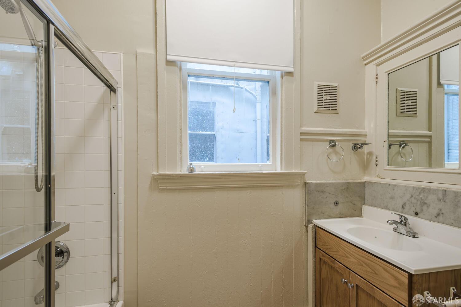 Detail Gallery Image 8 of 29 For 1738 Page St, San Francisco,  CA 94117 - – Beds | – Baths