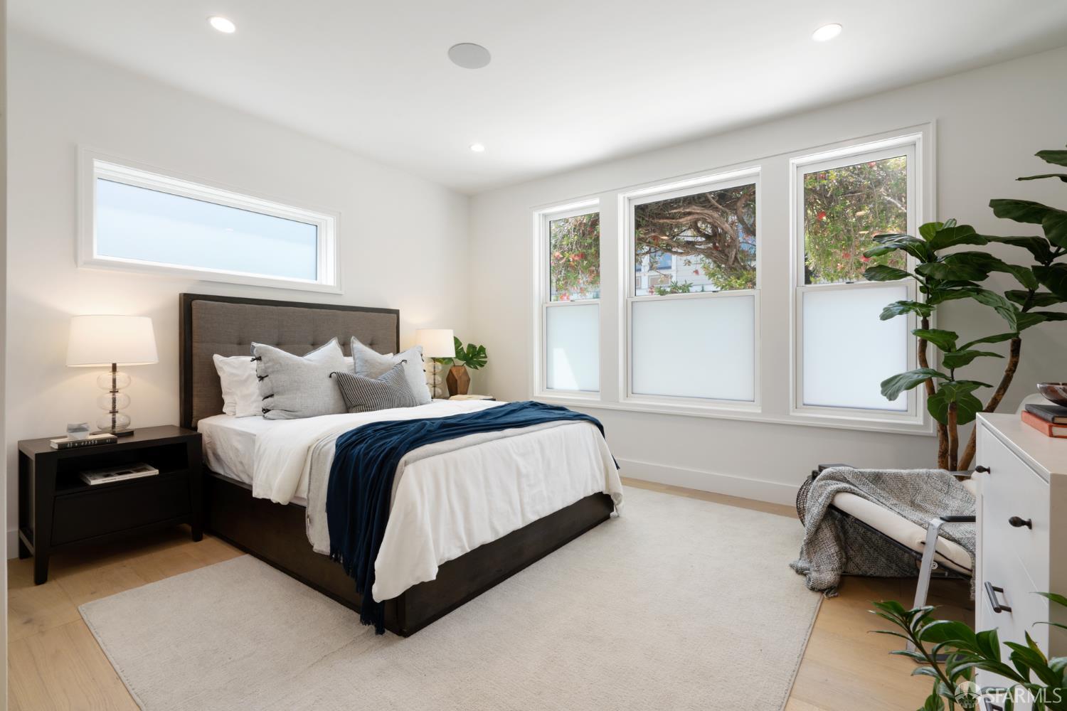 Detail Gallery Image 22 of 28 For 4822 19th St, San Francisco,  CA 94114 - 4 Beds | 4/1 Baths