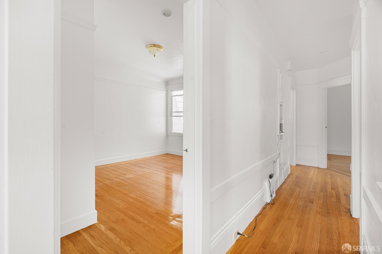 Detail Gallery Image 10 of 30 For 87 Whittier St, San Francisco,  CA 94112 - 3 Beds | 1 Baths