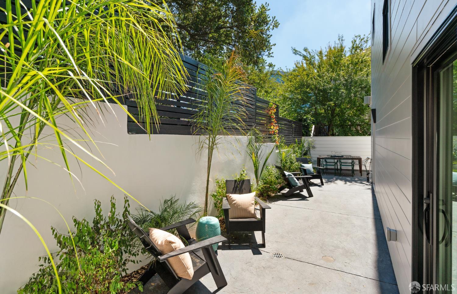 Detail Gallery Image 25 of 28 For 4822 19th St, San Francisco,  CA 94114 - 4 Beds | 4/1 Baths