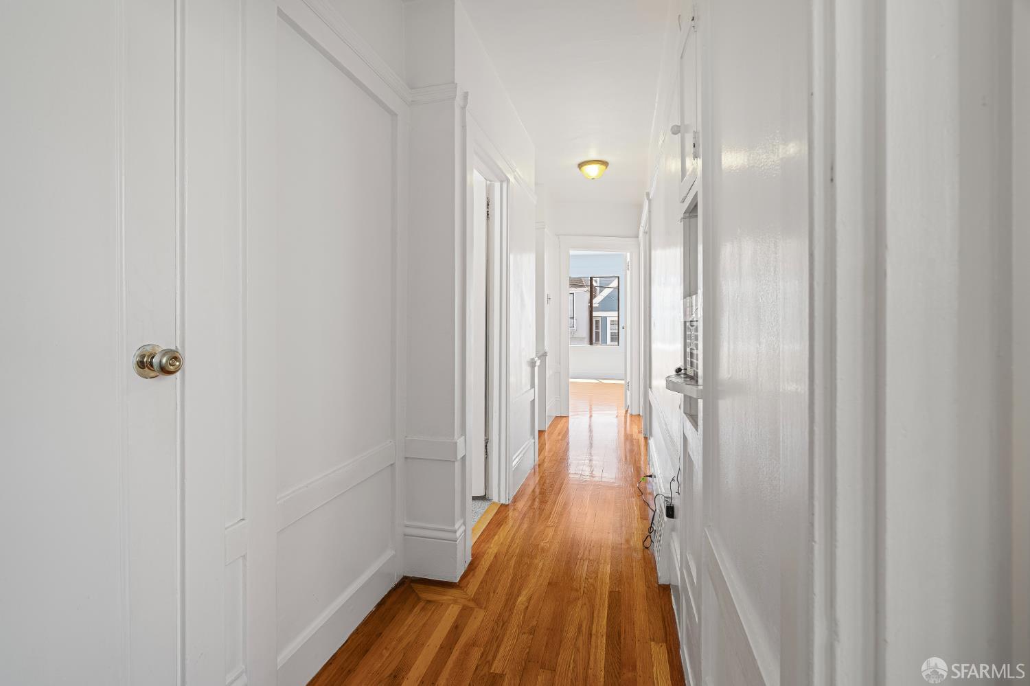 Detail Gallery Image 4 of 30 For 87 Whittier St, San Francisco,  CA 94112 - 3 Beds | 1 Baths