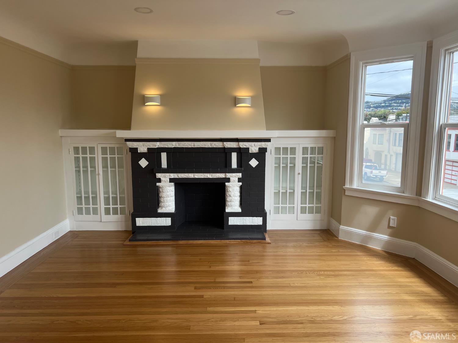 Detail Gallery Image 5 of 40 For 65 Ottawa Ave, San Francisco,  CA 94112 - 2 Beds | 1 Baths