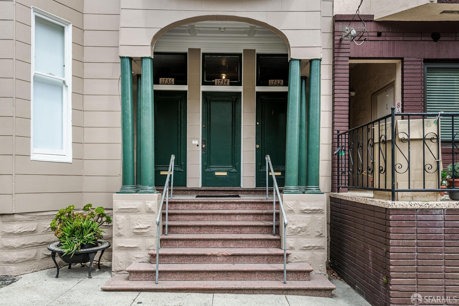 Detail Gallery Image 2 of 29 For 1738 Page St, San Francisco,  CA 94117 - – Beds | – Baths