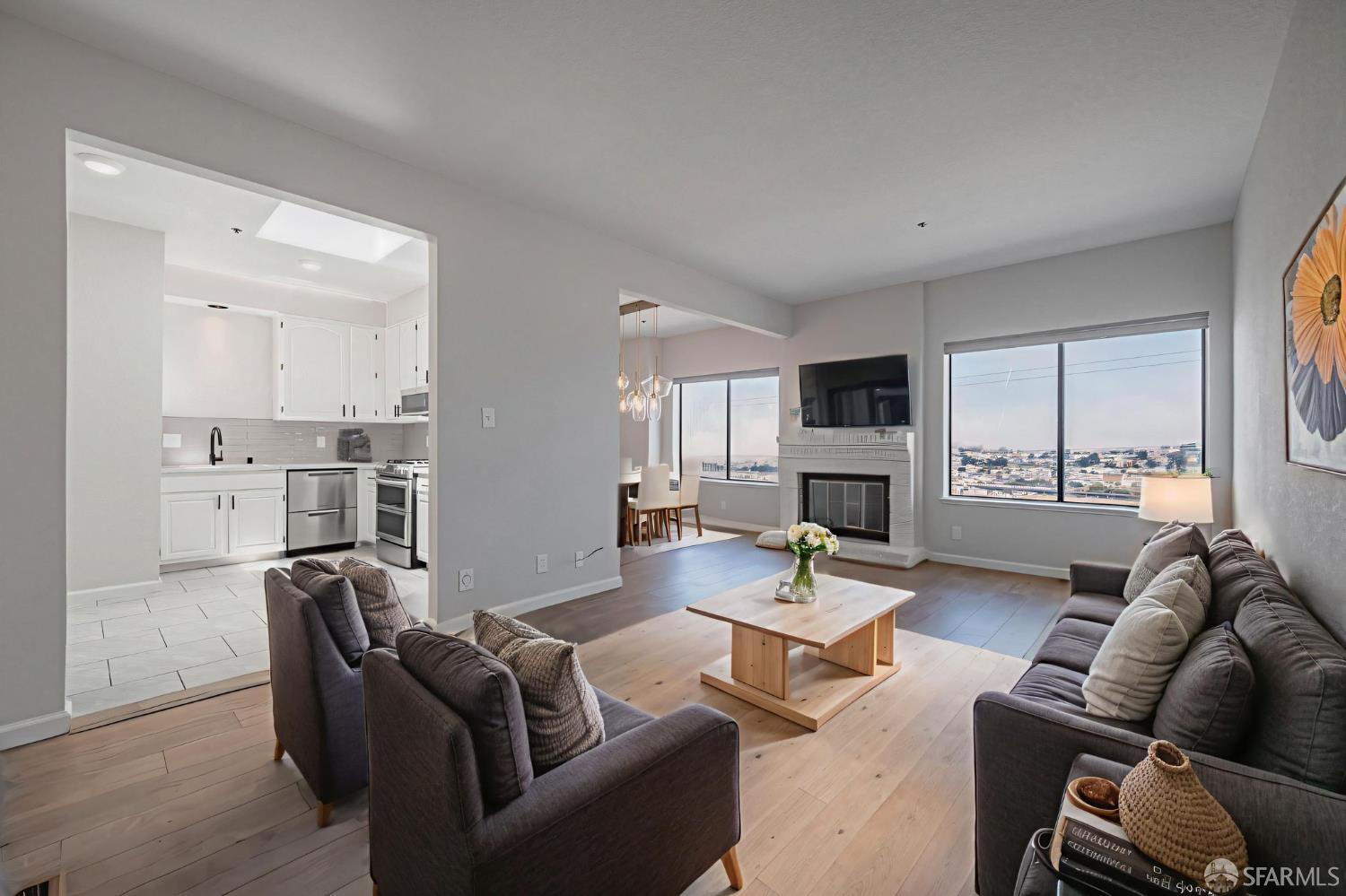 Detail Gallery Image 9 of 42 For 343 Frankfort St, Daly City,  CA 94014 - 5 Beds | 3 Baths