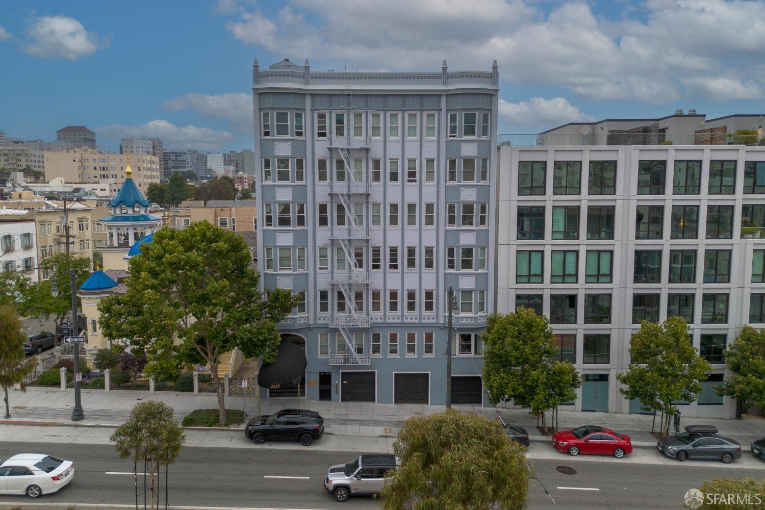 Detail Gallery Image 1 of 15 For 2415 Van Ness Ave #202,  San Francisco,  CA 94109 - 1 Beds | 1 Baths