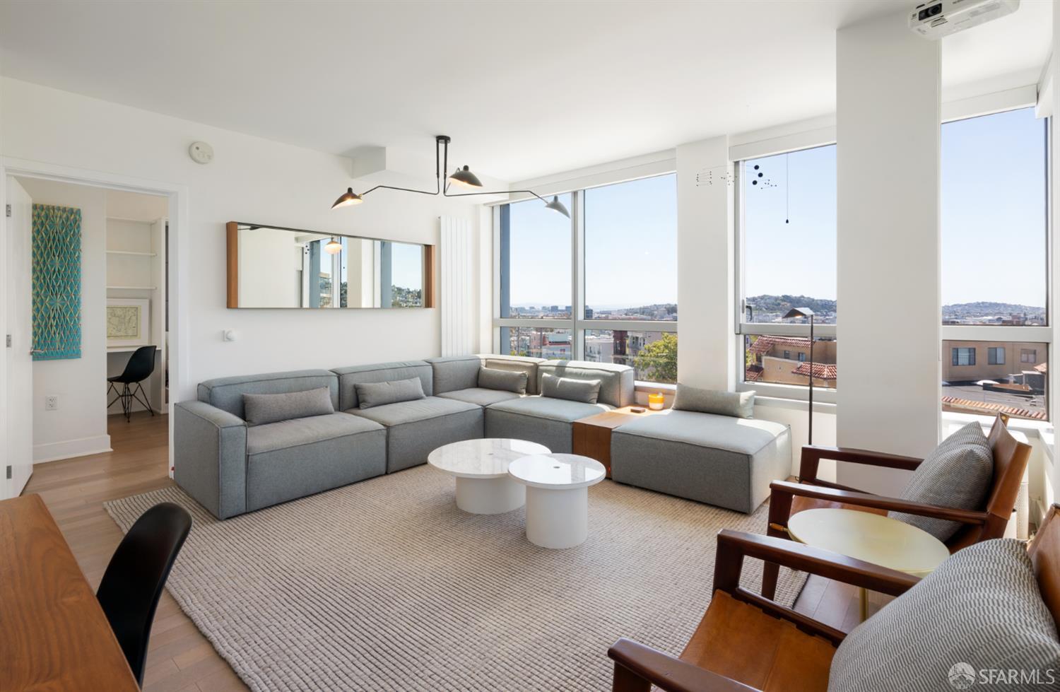 Photo #3: 425060502 Listing 