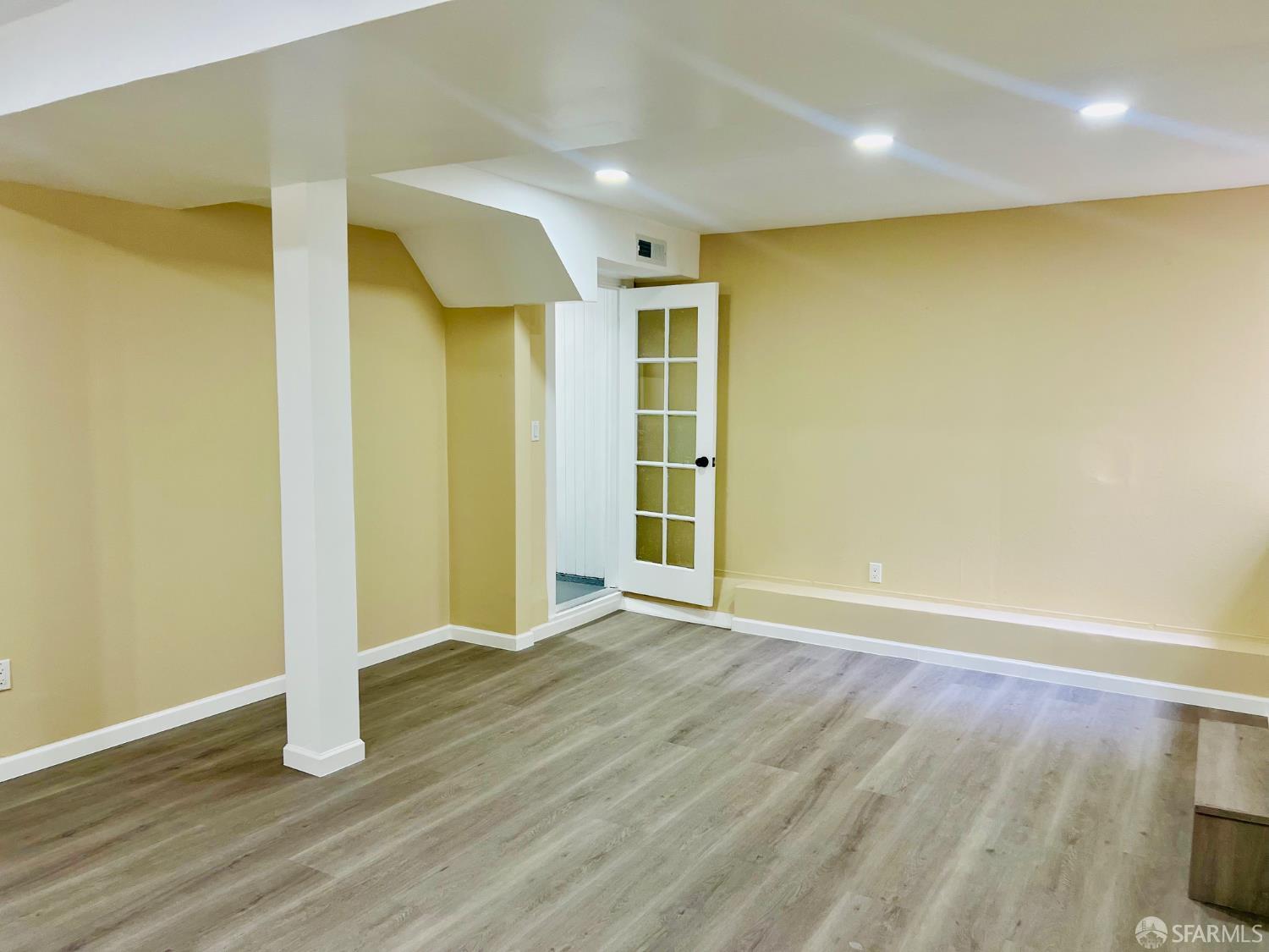 Detail Gallery Image 34 of 40 For 65 Ottawa Ave, San Francisco,  CA 94112 - 2 Beds | 1 Baths