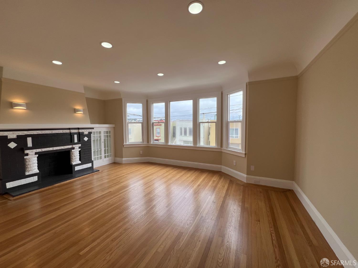 Detail Gallery Image 7 of 40 For 65 Ottawa Ave, San Francisco,  CA 94112 - 2 Beds | 1 Baths
