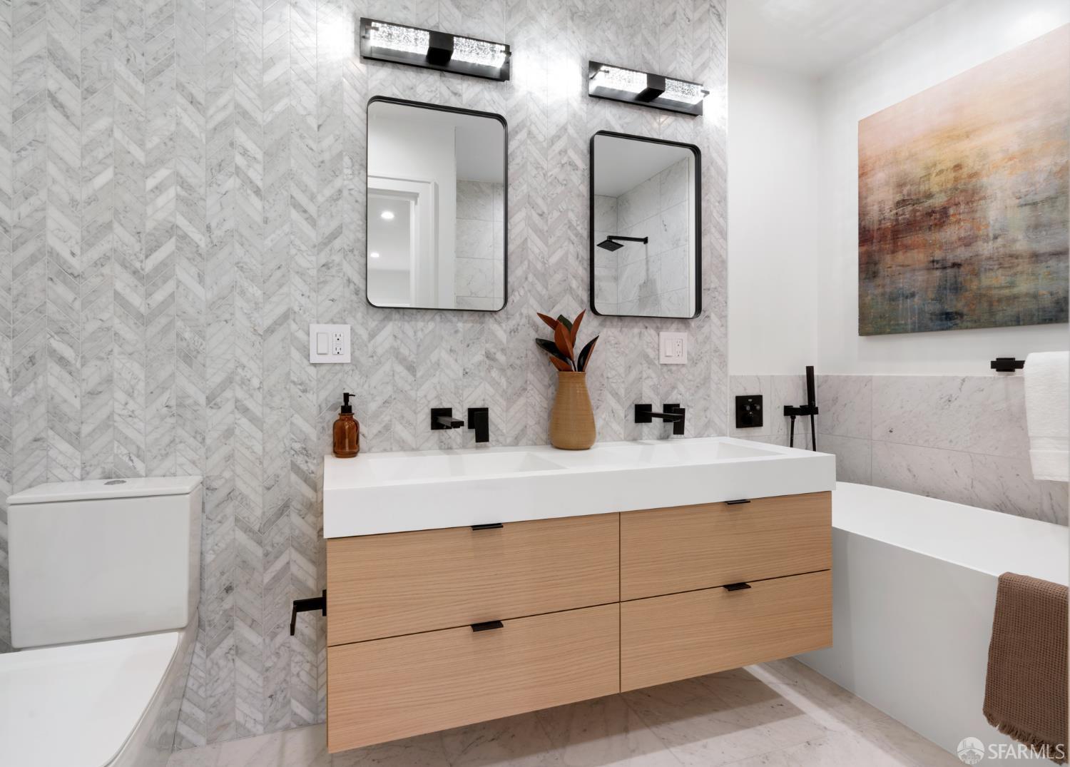 Detail Gallery Image 18 of 28 For 4822 19th St, San Francisco,  CA 94114 - 4 Beds | 4/1 Baths