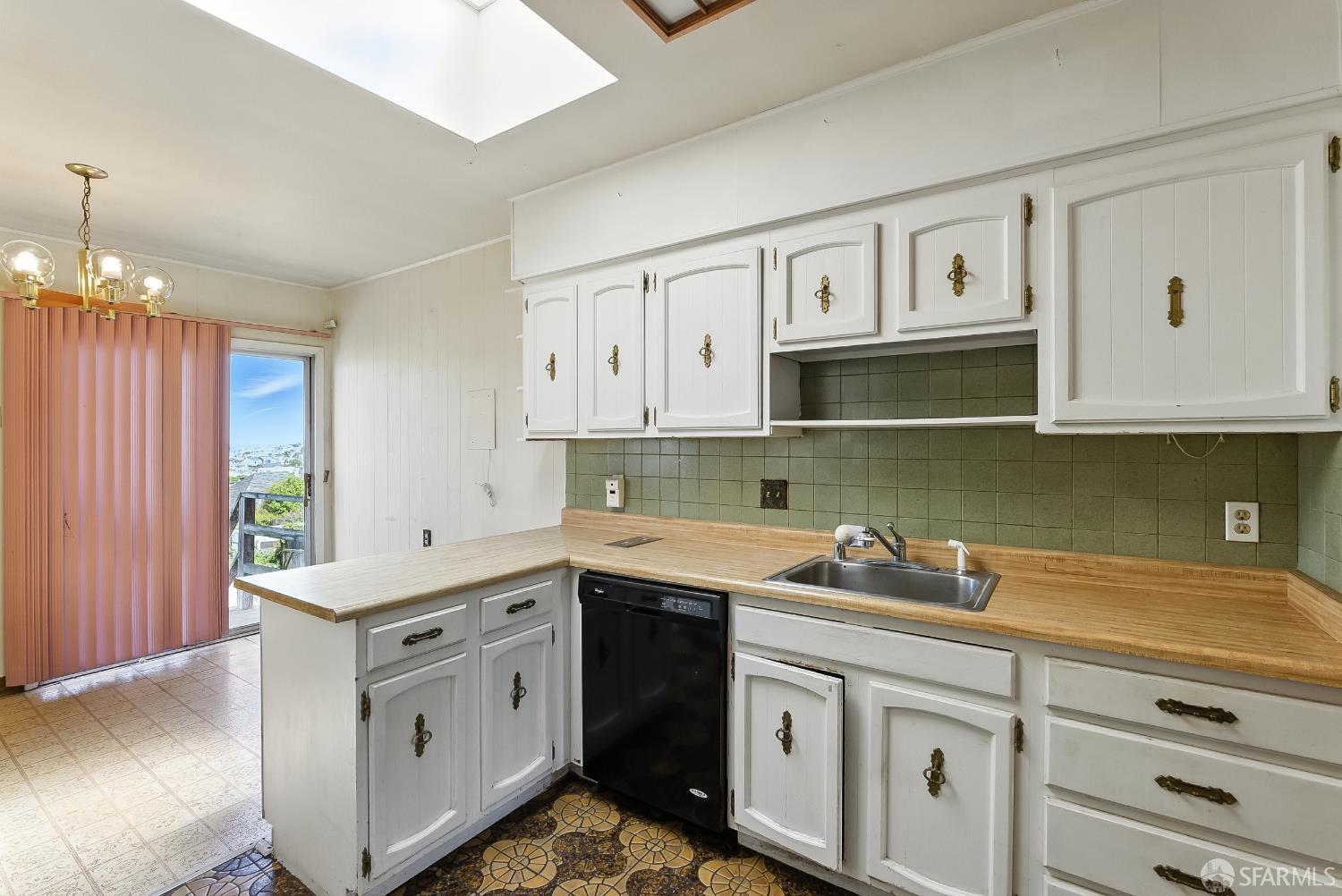 Detail Gallery Image 21 of 32 For 325 Pope St, San Francisco,  CA 94112 - 3 Beds | 2 Baths
