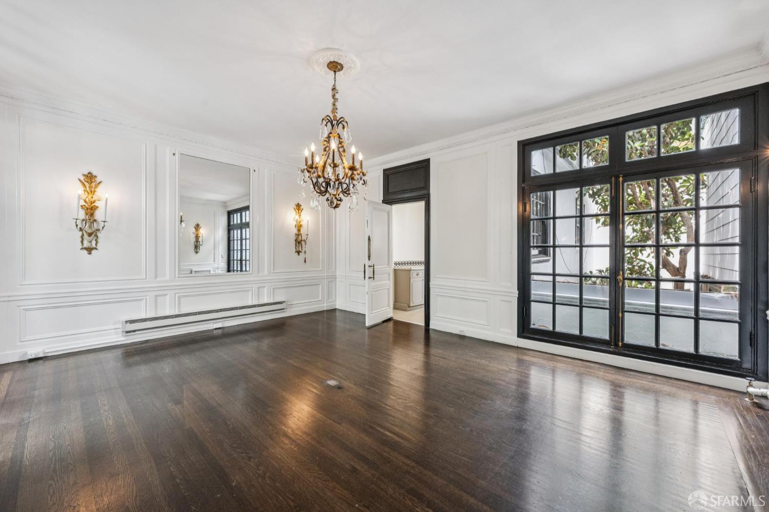 Detail Gallery Image 17 of 49 For 843 Mason St, San Francisco,  CA 94108 - 5 Beds | 4/2 Baths
