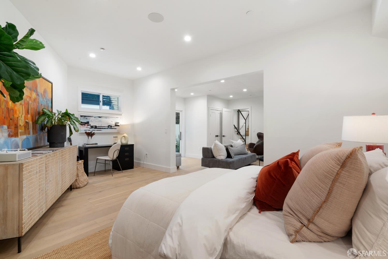 Detail Gallery Image 20 of 28 For 4822 19th St, San Francisco,  CA 94114 - 4 Beds | 4/1 Baths