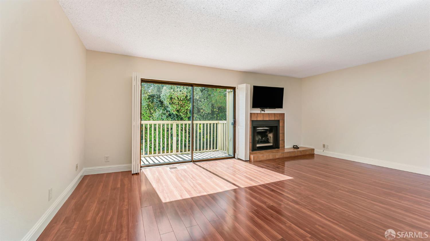 Detail Gallery Image 11 of 37 For 107 Alice Ln, El Sobrante,  CA 94803 - 2 Beds | 2 Baths
