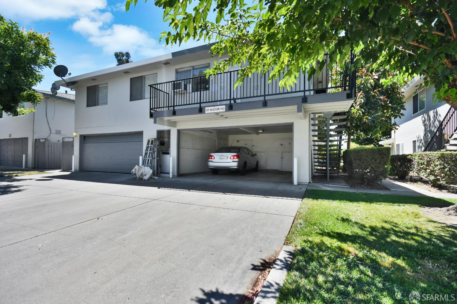 Detail Gallery Image 21 of 23 For 329 Blossom Hill Rd #4,  San Jose,  CA 95123 - 2 Beds | 1 Baths