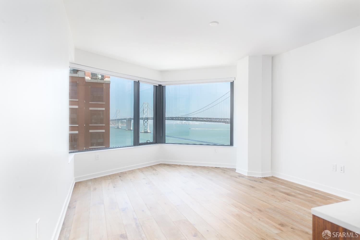 Detail Gallery Image 2 of 33 For 280 Spear St 19f,  San Francisco,  CA 94105 - 1 Beds | 1 Baths