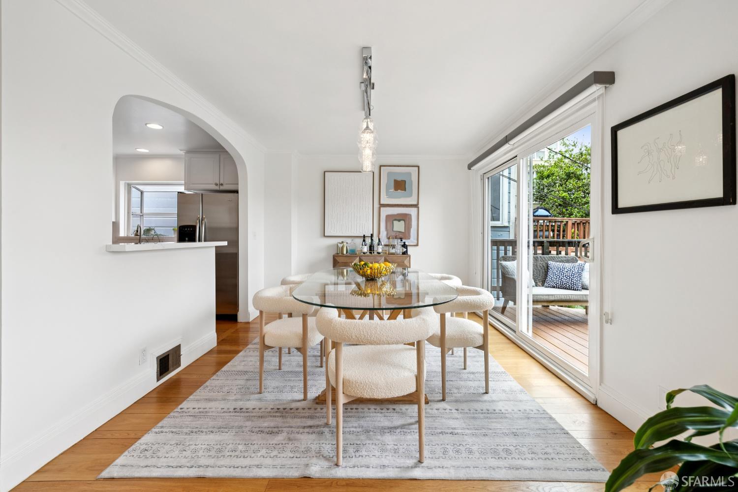 Detail Gallery Image 12 of 81 For 18 Cragmont Ave, San Francisco,  CA 94116 - 3 Beds | 3/1 Baths