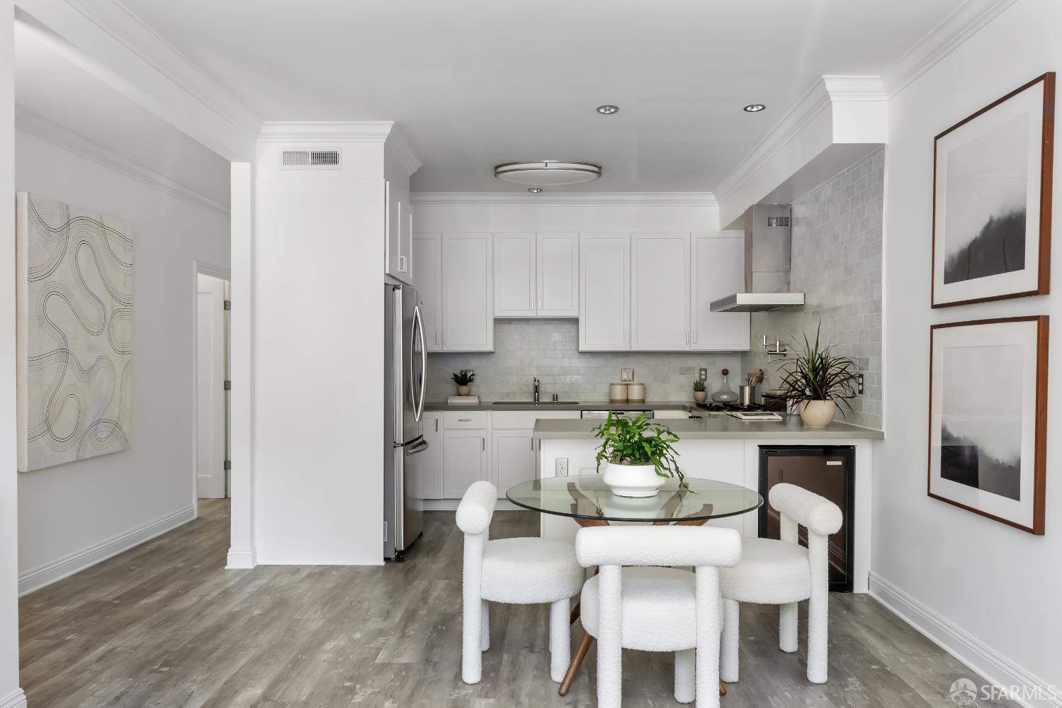 Photo #5: 425055304 Listing 