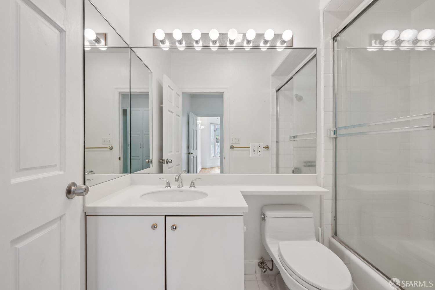 Detail Gallery Image 41 of 57 For 284 Union St, San Francisco,  CA 94133 - 2 Beds | 2 Baths