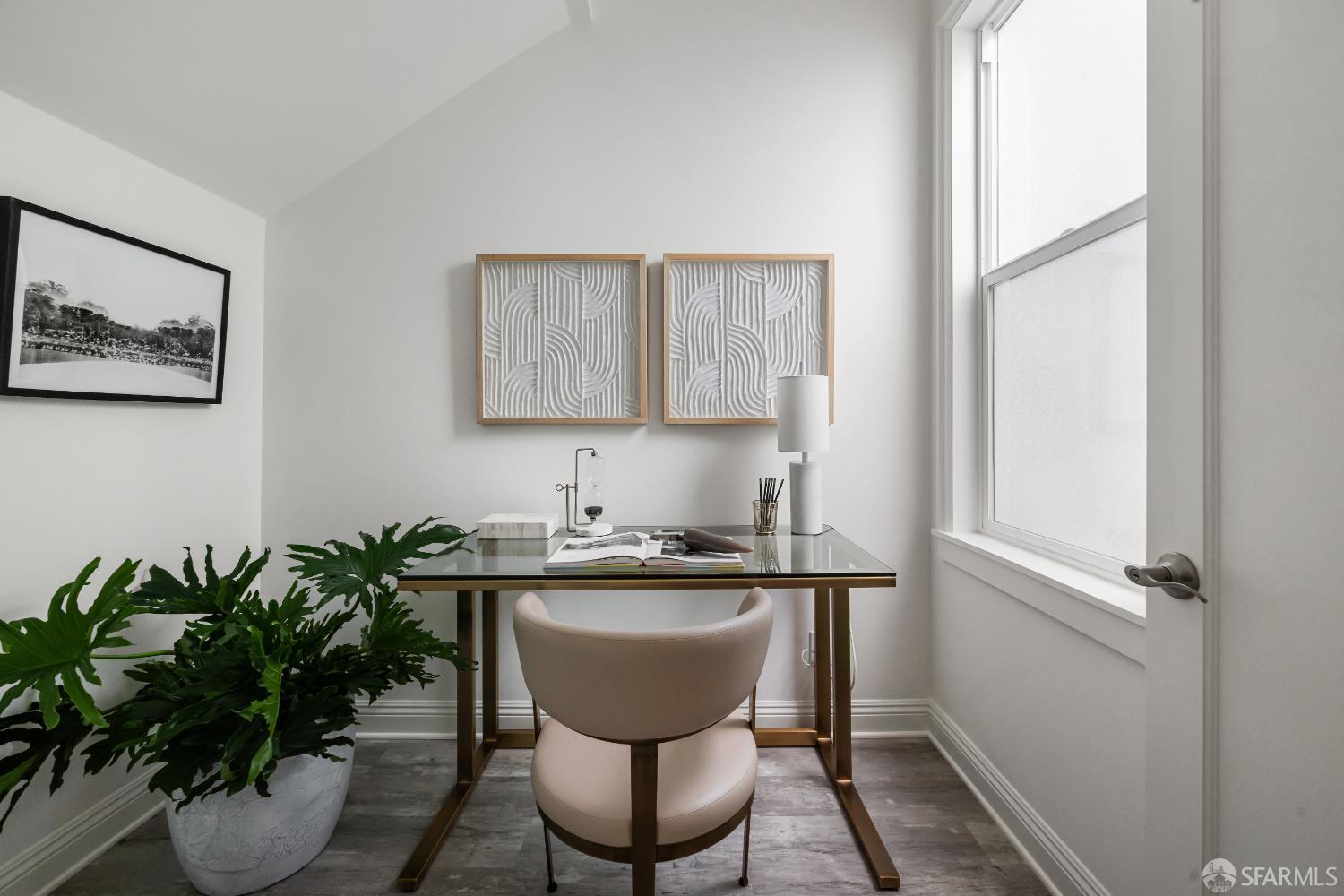 Photo #15: 425055304 Listing: Photo #15