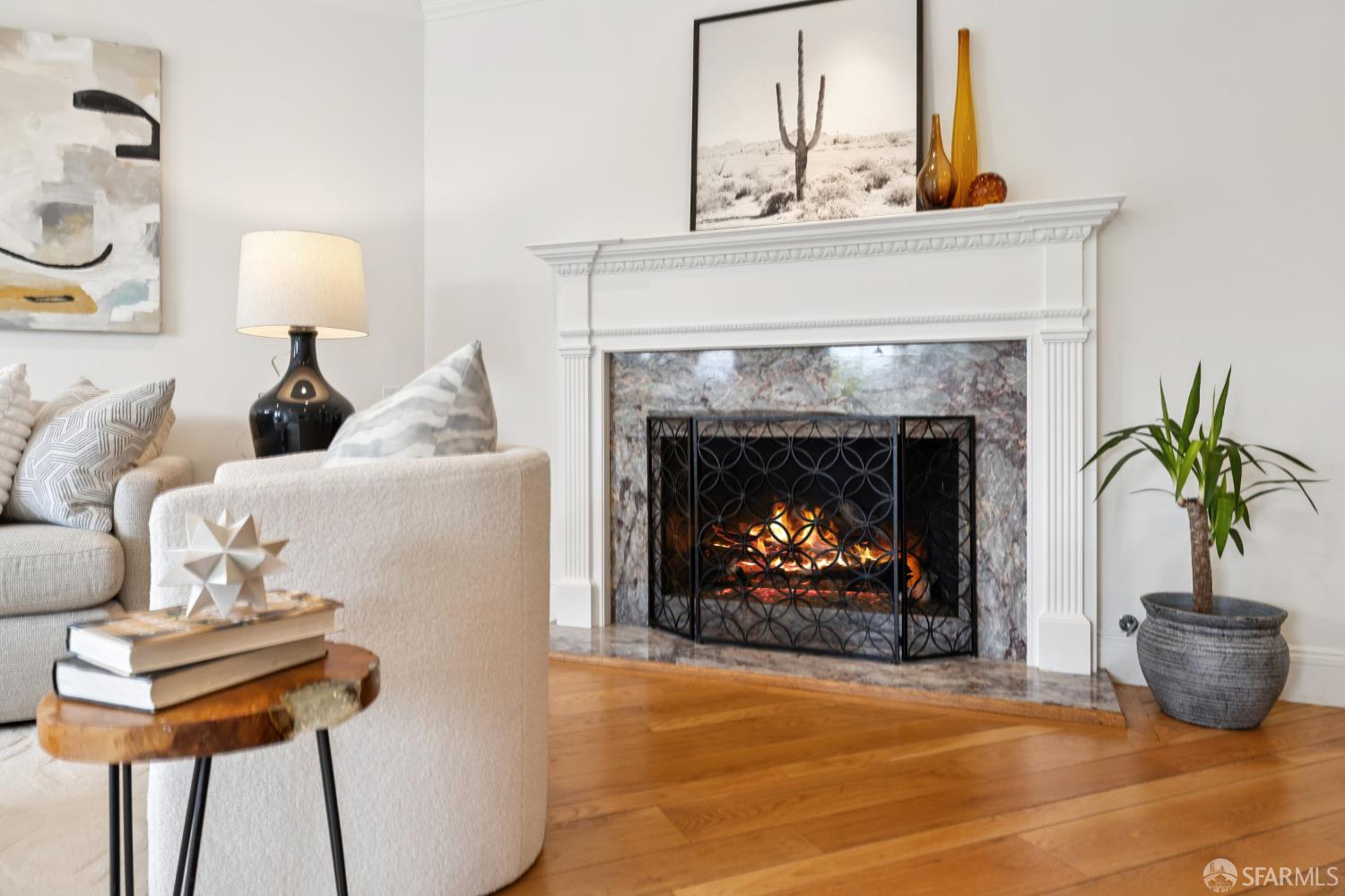 Detail Gallery Image 8 of 81 For 18 Cragmont Ave, San Francisco,  CA 94116 - 3 Beds | 3/1 Baths