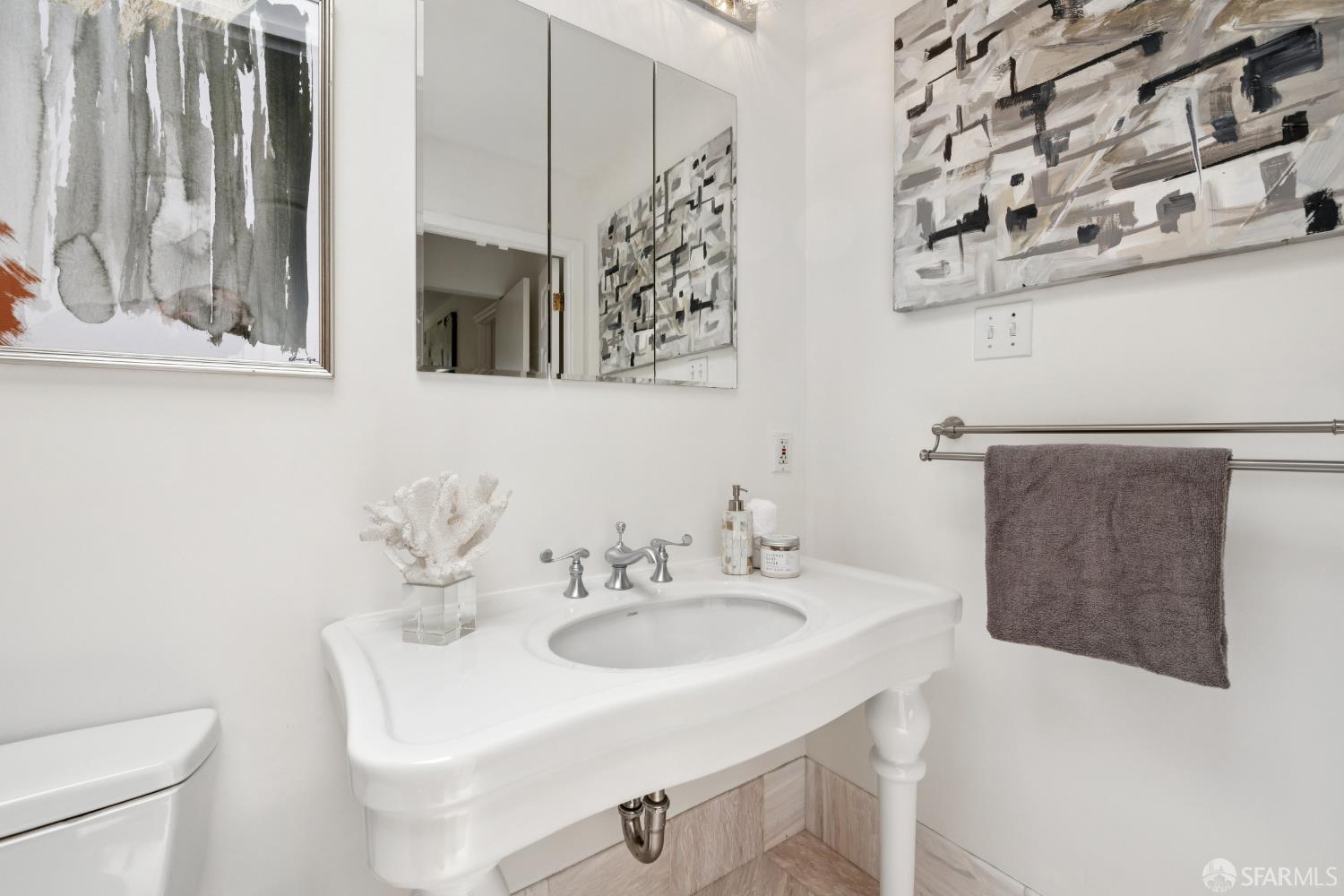 Detail Gallery Image 37 of 81 For 18 Cragmont Ave, San Francisco,  CA 94116 - 3 Beds | 3/1 Baths