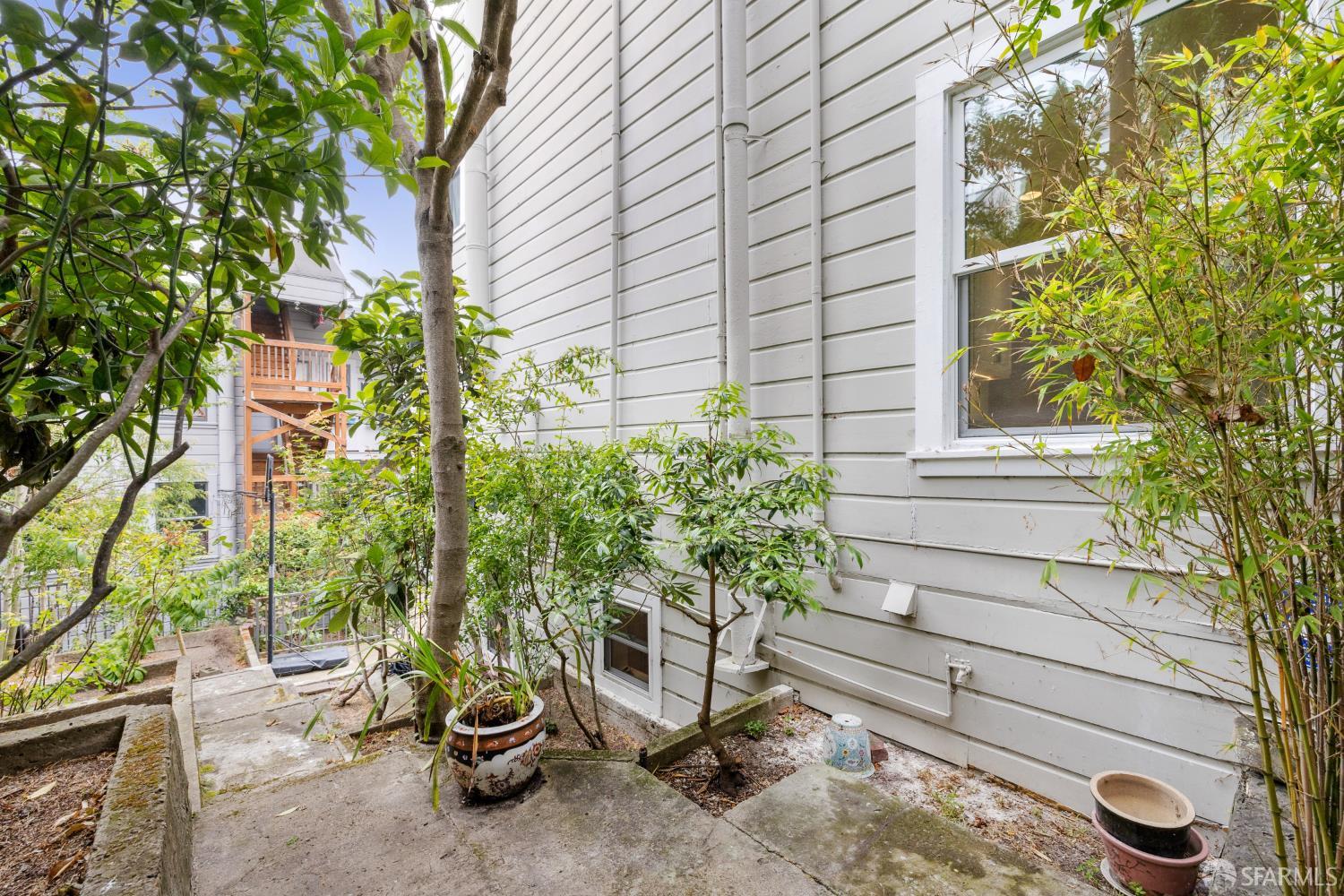 Detail Gallery Image 67 of 71 For 971 Filbert St, San Francisco,  CA 94133 - 4 Beds | 2/1 Baths
