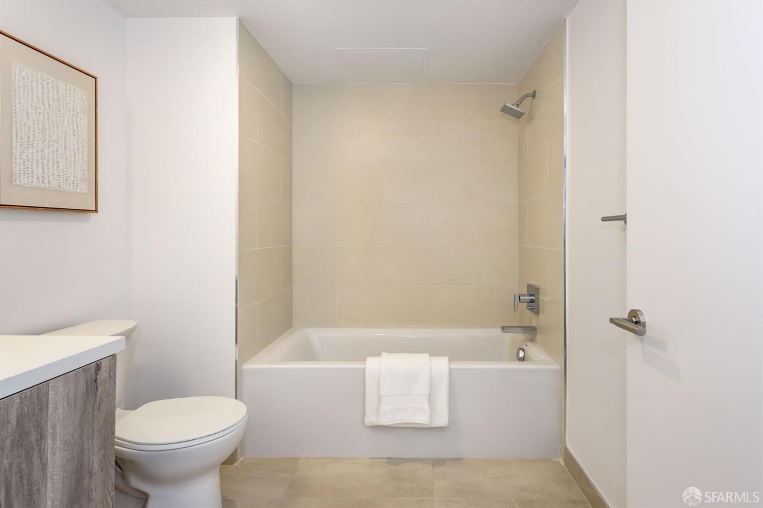 Photo #10: 425060798 Listing: Photo #10