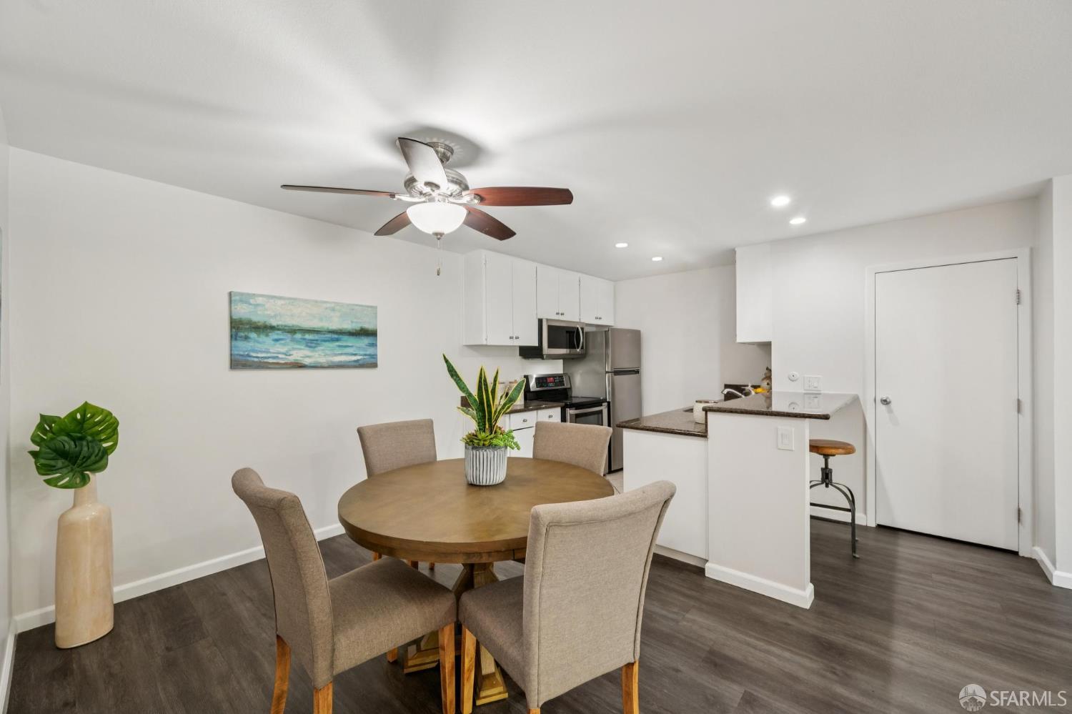 Detail Gallery Image 20 of 61 For 9085 Alcosta Blvd #415,  San Ramon,  CA 94583 - 2 Beds | 1 Baths