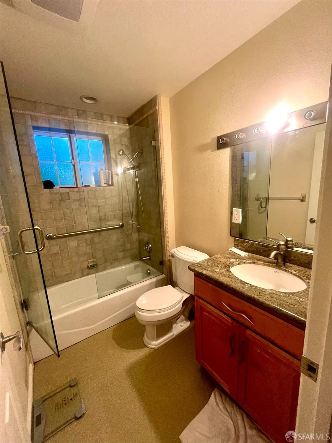 Detail Gallery Image 3 of 4 For 685 Sierra Point Rd, Brisbane,  CA 94005 - 1 Beds | 1 Baths
