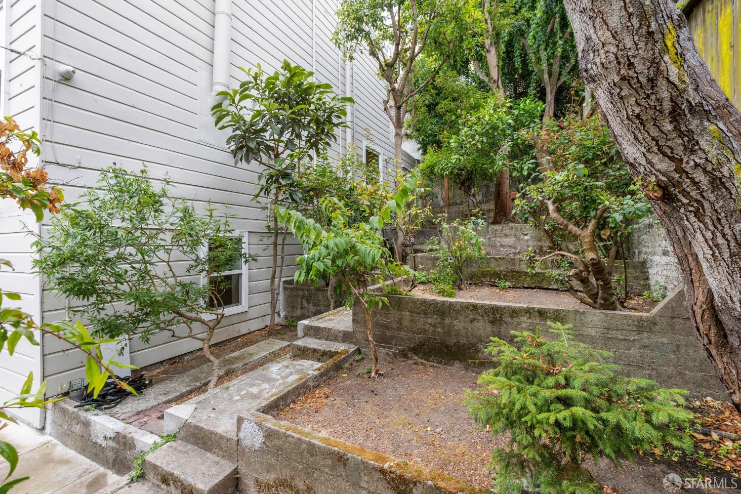 Detail Gallery Image 65 of 71 For 971 Filbert St, San Francisco,  CA 94133 - 4 Beds | 2/1 Baths