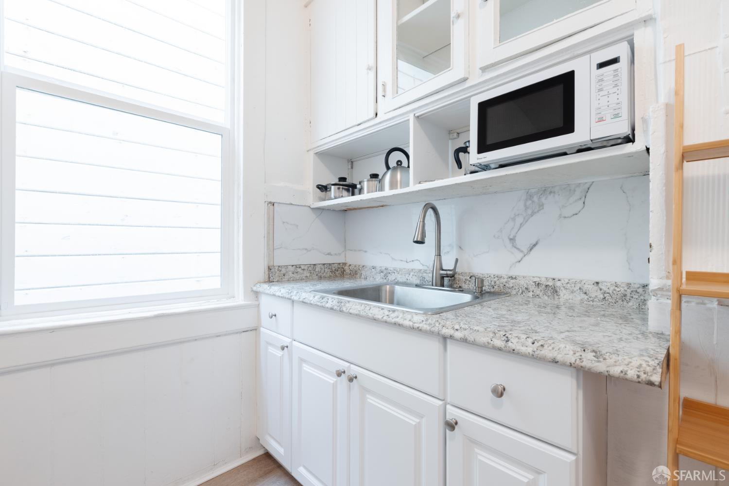 Photo #18: 425060774 Listing: Photo #18