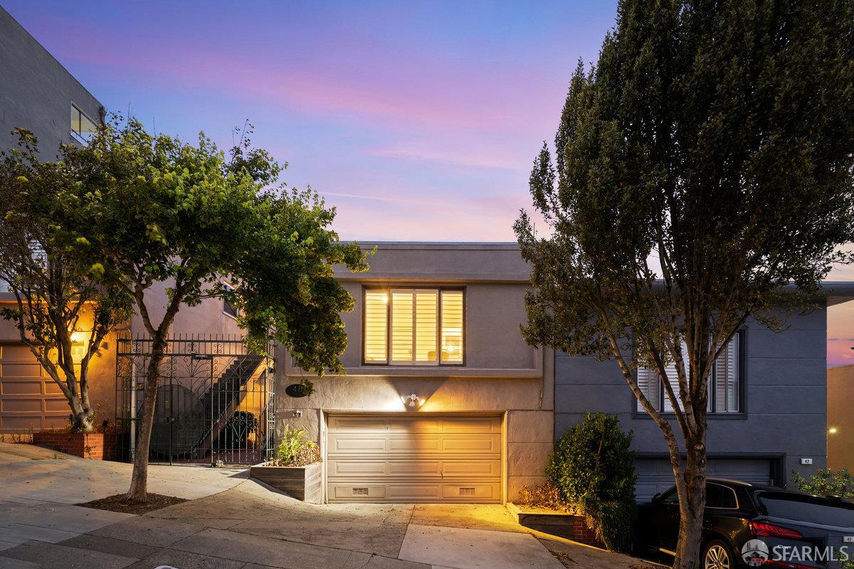 Photo #3: 425060319 Listing 