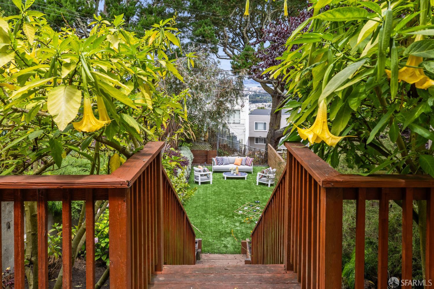 Detail Gallery Image 67 of 81 For 18 Cragmont Ave, San Francisco,  CA 94116 - 3 Beds | 3/1 Baths