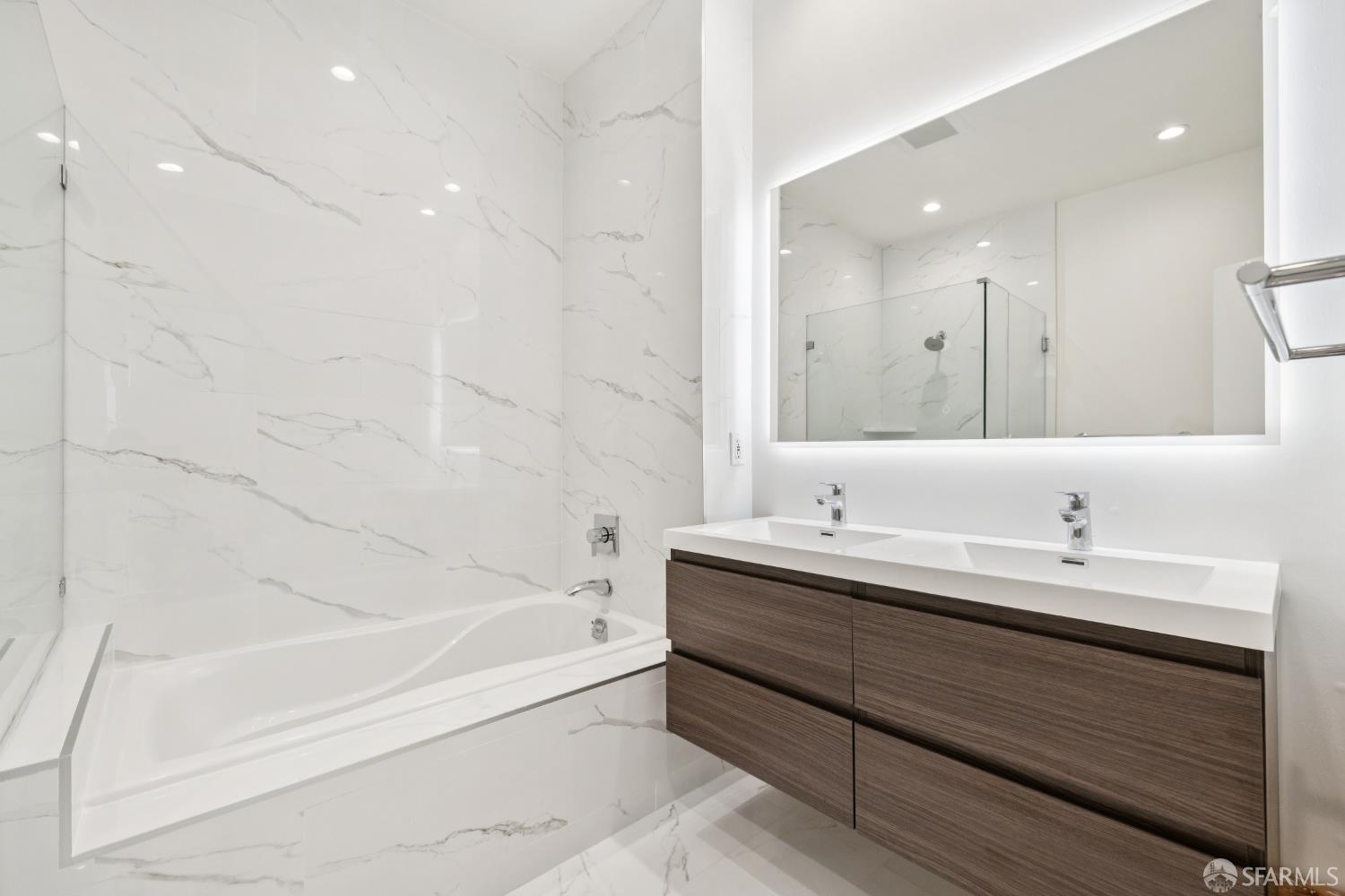 Detail Gallery Image 57 of 71 For 971 Filbert St, San Francisco,  CA 94133 - 4 Beds | 2/1 Baths