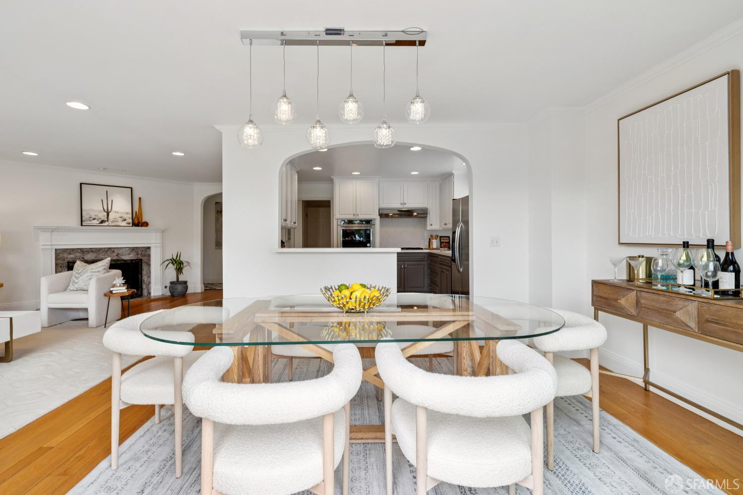 Detail Gallery Image 15 of 81 For 18 Cragmont Ave, San Francisco,  CA 94116 - 3 Beds | 3/1 Baths