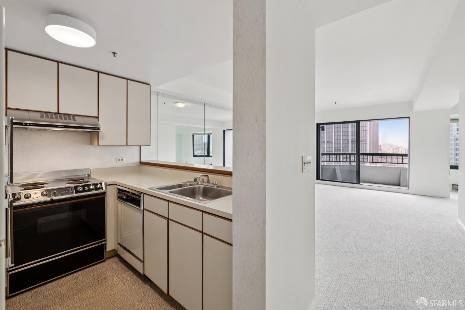 Detail Gallery Image 4 of 36 For 601 Van Ness Ave #847,  San Francisco,  CA 94102 - 1 Beds | 1 Baths