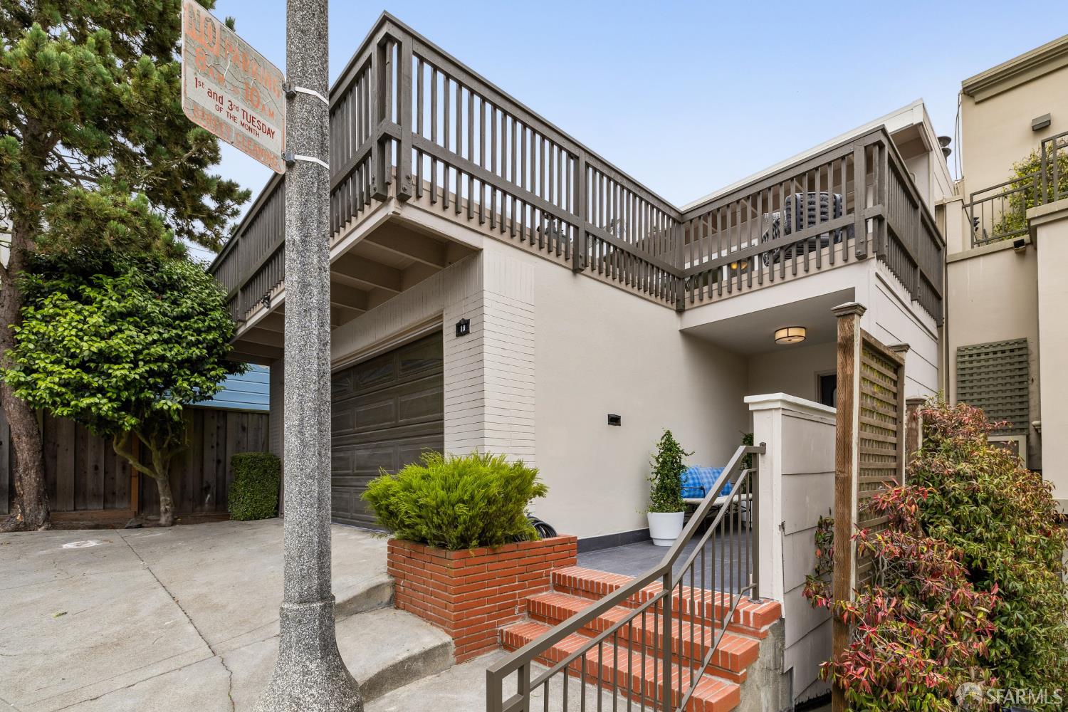 Detail Gallery Image 74 of 81 For 18 Cragmont Ave, San Francisco,  CA 94116 - 3 Beds | 3/1 Baths